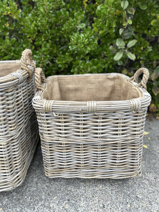 Square Log Basket Casters Hession Lined | Medium