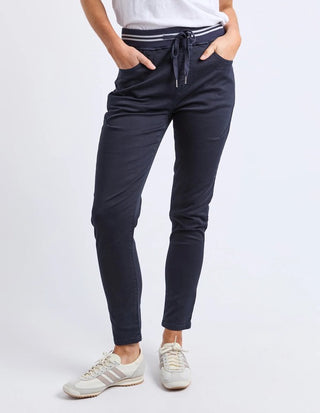 Foxwood | Sylvia Jogger - Navy