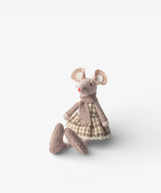Brown Hilary Mouse | Sitting