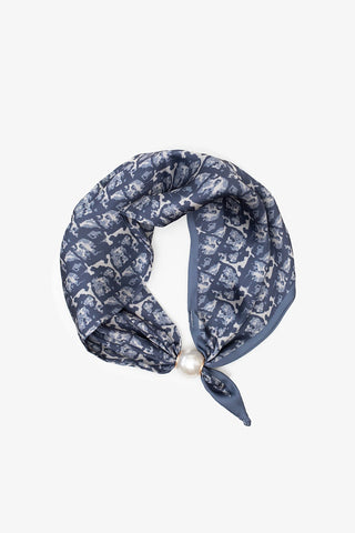 Pearl Fasten Necktie