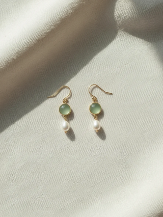Greta Pearl Droplet